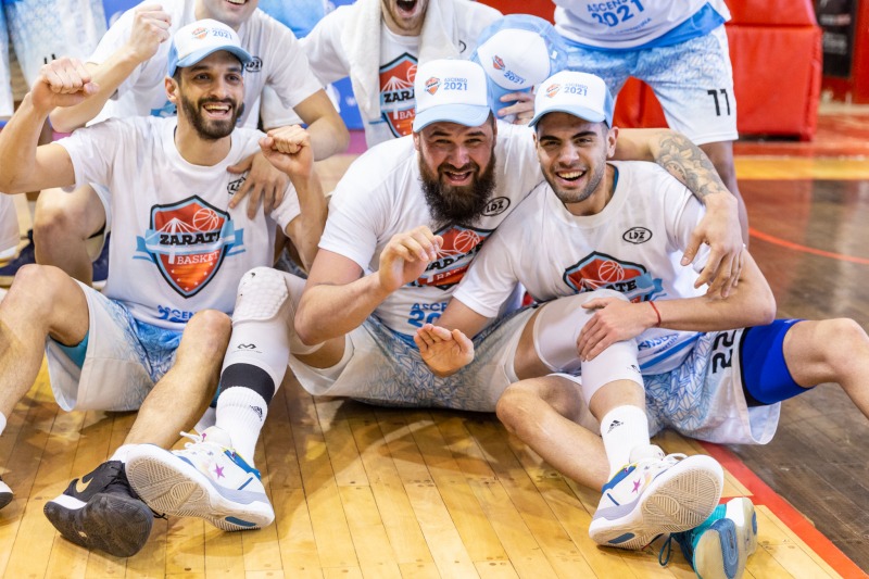 Agustn Brocal ascendi a la Liga Argentina con Zrate Basket